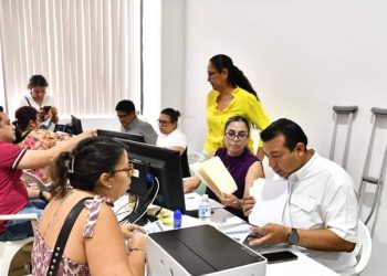 Más de 200 expositores afectados por incendio en Parque Tabasco reciben indemnizaciones