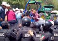 Tensión en megamarcha de campesinos y transportistas en CDMX deja enfrentamiento con policías
