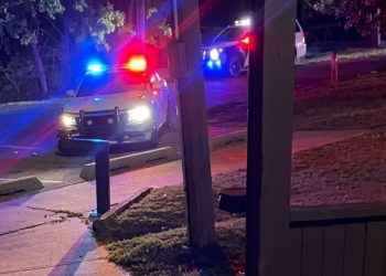 Tiroteo en fiesta cerca de Oklahoma City deja al menos 13 heridos