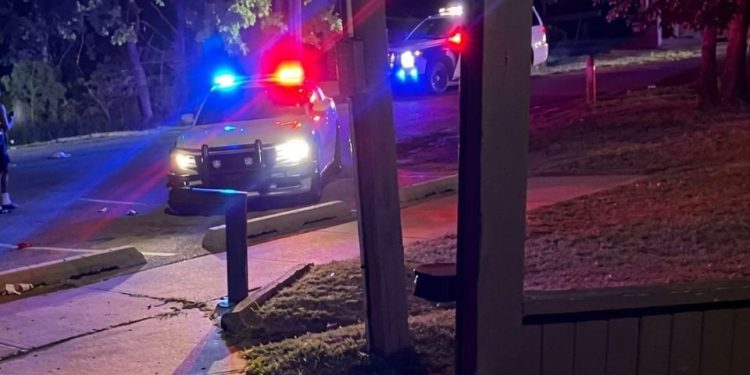 Tiroteo en fiesta cerca de Oklahoma City deja al menos 13 heridos