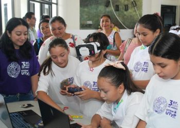 UTM acerca la ciencia y la tecnología a 90 niñas de Yucatán con encuentro STEM