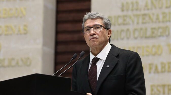 Monreal cierra filas: Descarta culpar a Andy López por Coahuila y denuncia detención de diputados