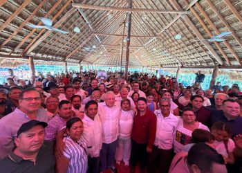 Rafa Marín convoca a la unidad y al respeto por la soberanía nacional ante cientos de ciudadanos en Playa del Carmen