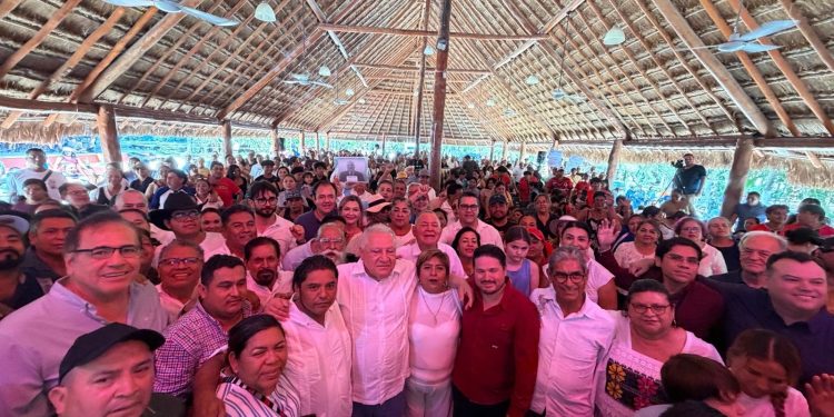 Rafa Marín convoca a la unidad y al respeto por la soberanía nacional ante cientos de ciudadanos en Playa del Carmen