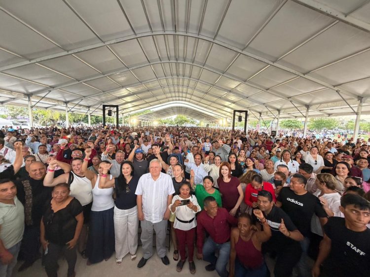 Con máximo júbilo reciben a Rafa Marín en Cancún durante una celebración que reunió a familias por el Día del Padre