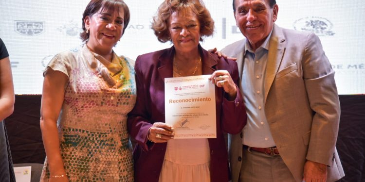 Beatriz Rojas reconoce la Vocación y Compromiso de las y los trabajadores del DIF de la CDMX