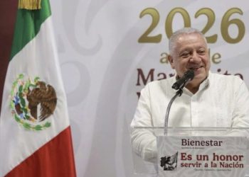 Rafael Marín Mollinedo formaliza registro como aspirante a la Coordinación de los Comités de Defensa de la Transformación de Morena