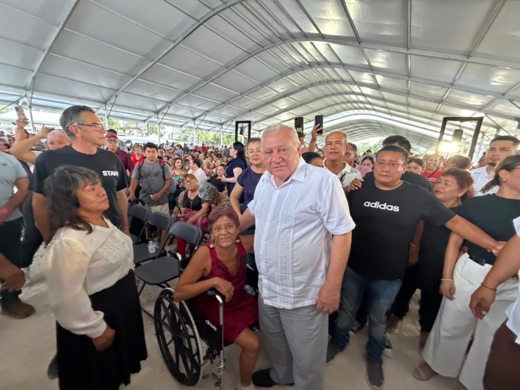 Con máximo júbilo reciben a Rafa Marín en Cancún durante una celebración que reunió a familias por el Día del Padre