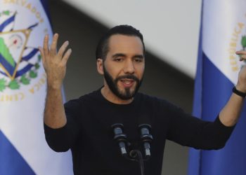 Entre el control total y la incertidumbre financiera: Nayib Bukele evalúa su segundo año de mandato en El Salvador