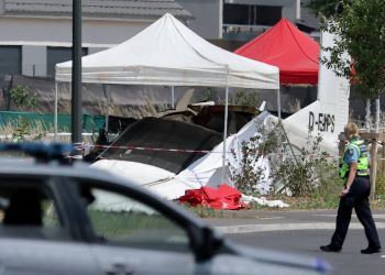 Tragedia aérea en Francia: Mueren 11 personas tras desplome de una avioneta de paracaidismo en Tomblaine