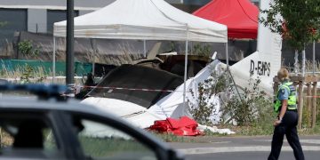 Tragedia aérea en Francia: Mueren 11 personas tras desplome de una avioneta de paracaidismo en Tomblaine