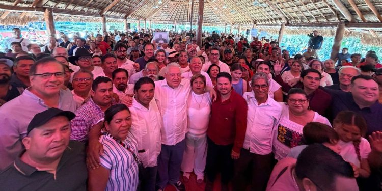 Rafa Marín y Farid Rentería, participan en exitosa Asamblea Ciudadana en Defensa de la Soberanía Nacional en Playa del Carmen