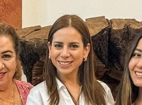 Marcela Ramos, la Reina de los moches del SATQ, “La Mafia Verde” sube a la asistente a seguir con las extorsiones.