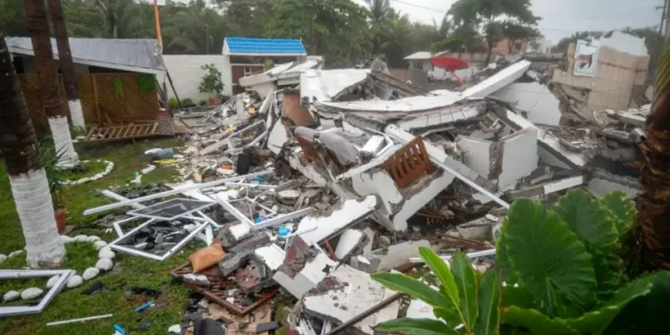 Tormenta Cristina deja inundaciones y más de 200 personas en albergues en El Salvador