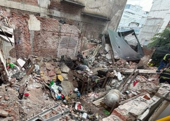 Colapso de vivienda en la alcaldía Cuauhtémoc deja una mujer lesionada y un hombre muerto
