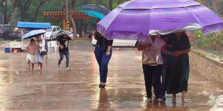 Prevén lluvias fuertes de hasta 50 mm y ambiente caluroso para este sábado en Tabasco