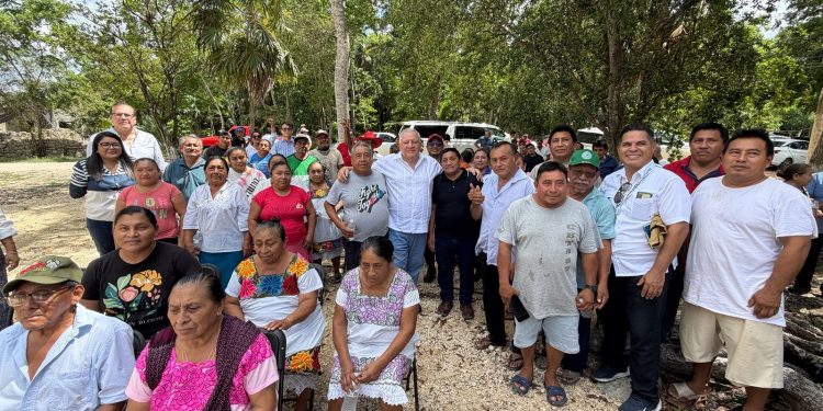 Rafa Marín escucha a Francisco May, una comunidad donde la transformación se mide en cercanía