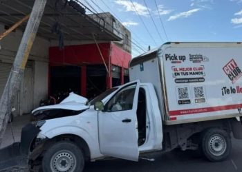 Tragedia en la Supermanzana 221: Muere empleado de City Club tras chocar contra poste de CFE en Cancún