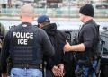 Juez federal prohíbe a ICE realizar arrestos en tribunales de inmigración en todo Estados Unidos