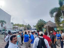 Conflicto laboral en el Caribe: Bloquean garita del Puerto Costa Maya en Mahahual por reparto de utilidades