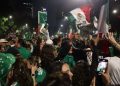 CDMX analiza ley seca en partidos de México tras destrozos y riñas en el Ángel y el Zócalo