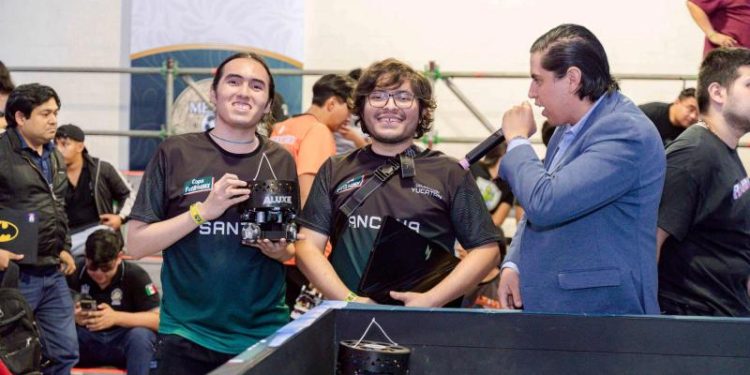 Estudiantes yucatecos muestran su talento en la Copa FutBotMx 2026