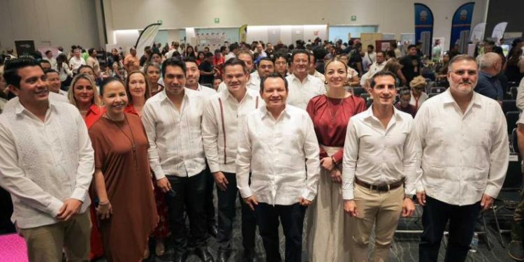 Gobernador Joaquín Díaz Mena impulsa proveeduría local para crear empleos bien pagados