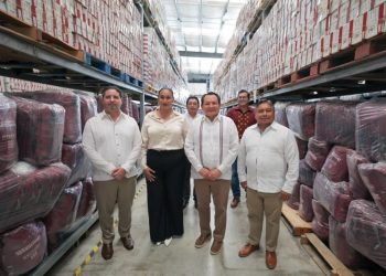 Con inversión de casi 184 mdp, Renacimiento Maya respalda el regreso a clases de las familias yucatecas