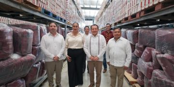 Con inversión de casi 184 mdp, Renacimiento Maya respalda el regreso a clases de las familias yucatecas