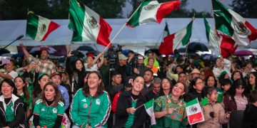 Celebran más de un millón de personas, triunfo de México ante Ecuador en la capital; servidores públicos garantizaron los festejos y actos de expresión pública