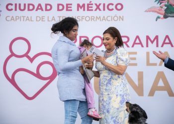 Amplía Clara Brugada la cobertura del programa Desde La Cuna, con la entrega de 23 mil nuevos apoyos