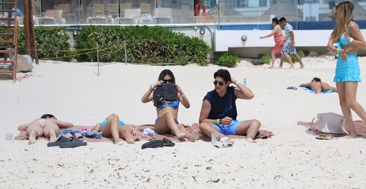 ¡Emergencias vacacionales en Cancún! Hospitales privados atienden hasta 10 turistas diarios por descompensaciones y accidentes