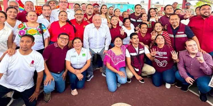 Rafael Marín reafirma compromiso con la 4T en asamblea informativa en Felipe Carrillo Puerto