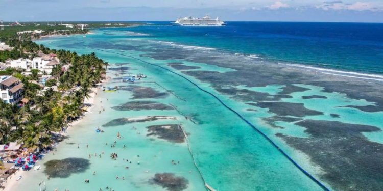 Coparmex demanda transparencia total en fondos turísticos para Mahahual