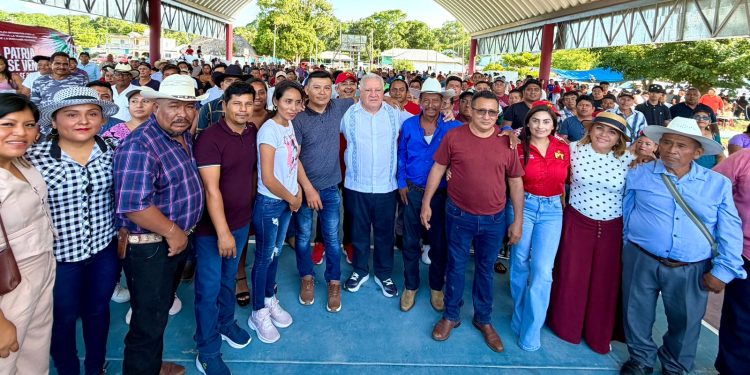 Nuevo Bécar arropa a Rafa Marín en asamblea informativa sobre la defensa de la Transformación y la soberanía nacional