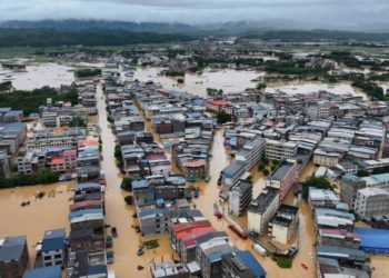 Tifón ‘Maysak’ golpea al sur de China: Saldo de dos muertos y miles de desplazados en Guangxi