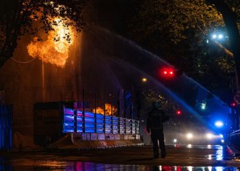 Explosión por fuga de gas en obras del metro de Barcelona deja ocho trabajadores heridos, dos de gravedad