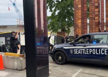 Tragedia en Seattle: Tiroteo durante el festival «Bite of Seattle» deja múltiples víctimas cerca de la Aguja Espacial