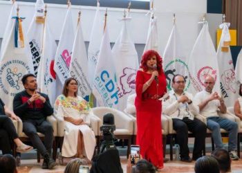 Certeza y tranquilidad: Layda Sansores entrega más de 2,000 títulos de propiedad en la antesala de su V Informe en Campeche