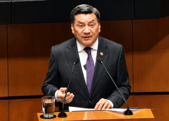 Óscar Cantón Zetina levanta la mano: Aspira a presidir la Mesa Directiva del Senado