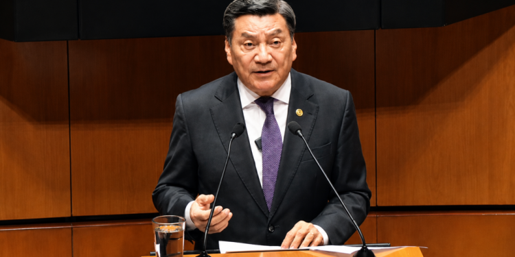 Óscar Cantón Zetina levanta la mano: Aspira a presidir la Mesa Directiva del Senado
