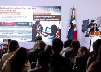 Claudia Sheinbaum impulsa debate sobre la regulación de redes sociales y pantallas en escuelas para el próximo ciclo escolar