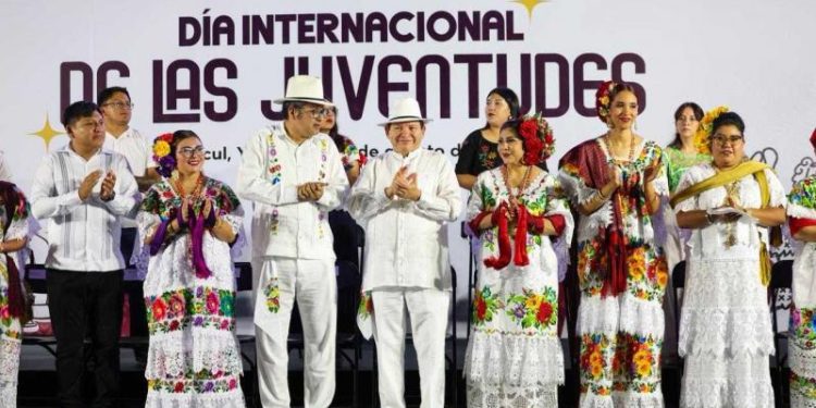 Juventudes celebran cultura y desarrollo con el Renacimiento Maya
