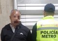 Joven confronta y persigue a su acosador en la Línea 3 del Metro; el agresor fue detenido
