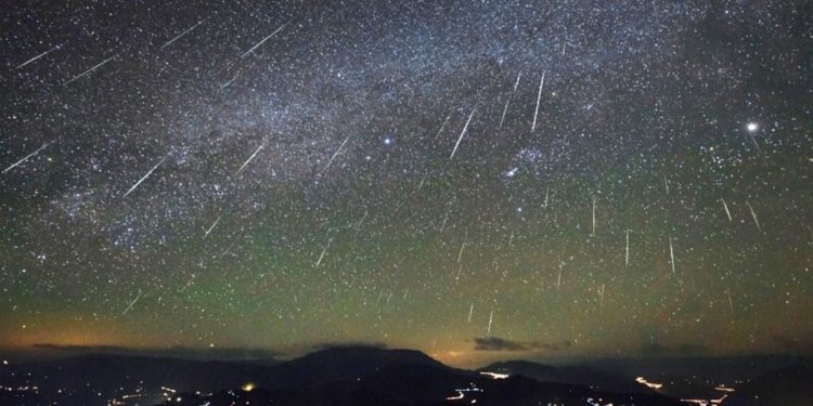 Cancún se alista para la lluvia de estrellas de las Perseidas y un mes de intensos eventos astronómicos