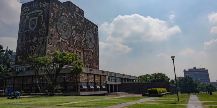 UNAM rescindirá contrato con Territorium Life tras fallas en examen de admisión y anuncia auditorías