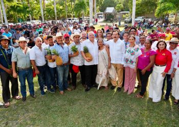 Rafa Marín lleva a Bacalar el llamado a defender la soberanía nacional
