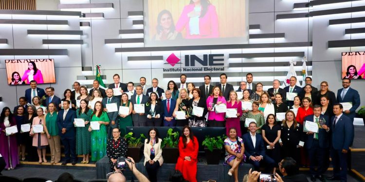 Magistraturas del TEQROO participan en el XXV aniversario de la ATERM