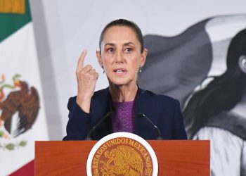 Claudia Sheinbaum envía iniciativa para prohibir la doble nacionalidad en la Presidencia y gubernaturas