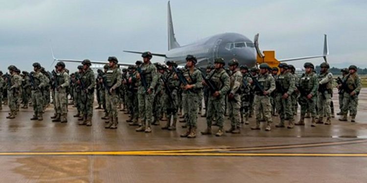 Despliegan 300 elementos de la Fuerza Aérea y el Ejército en Mazatlán para reforzar la seguridad
